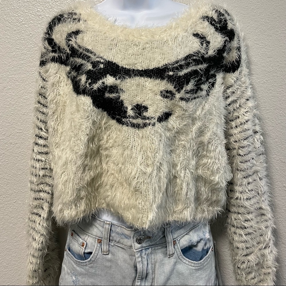 Guess Los Angeles Ivory Knit Cropped Sweater Deer Graphic